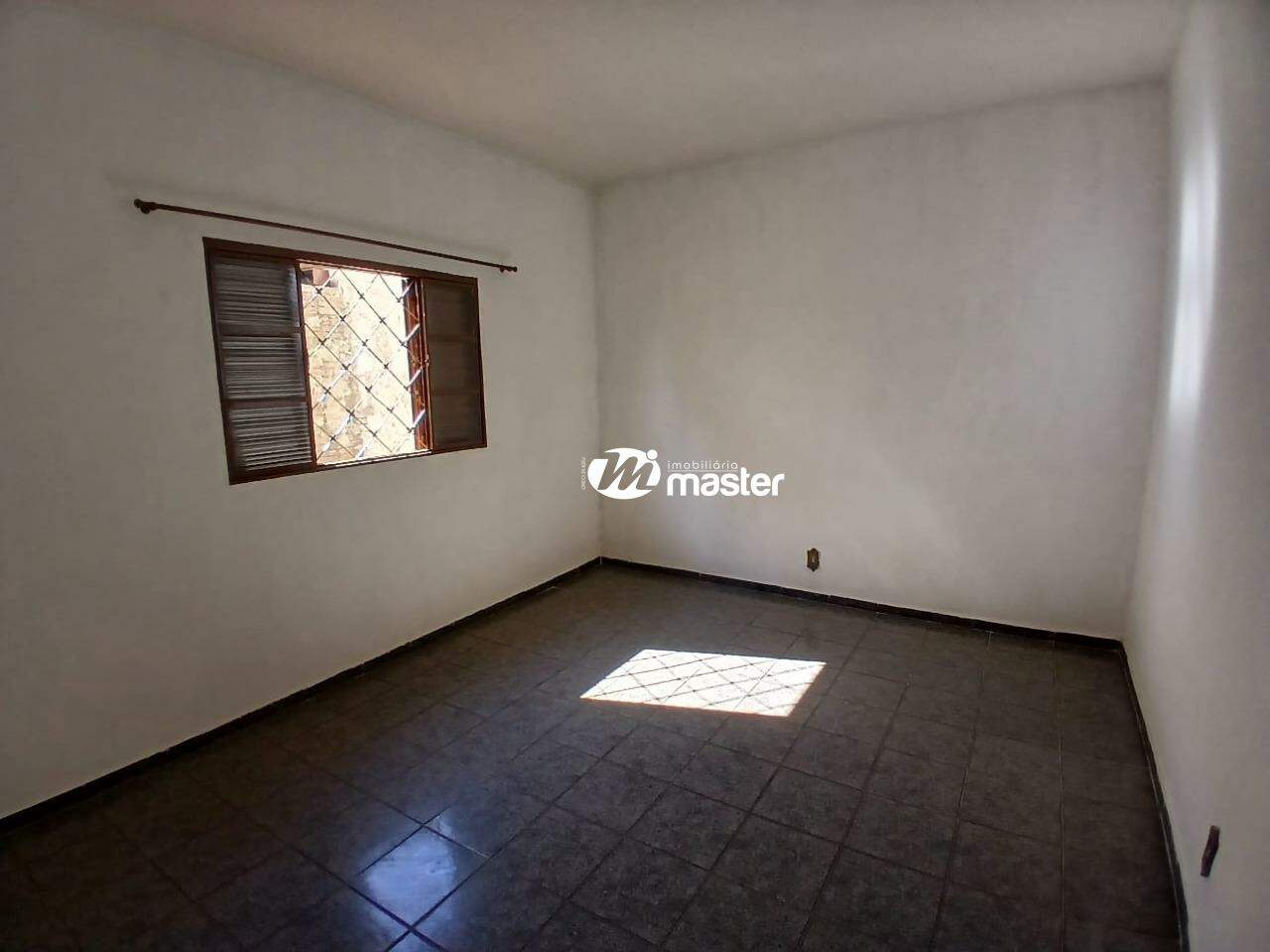Casa à venda no Parque Mãe Preta: QUARTO