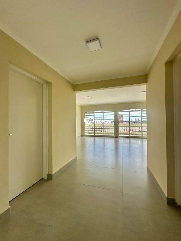 Apartamento à venda no Centro: Hall de Entrada