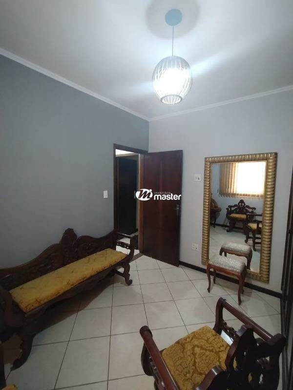 Casa à venda no Jardim América: 