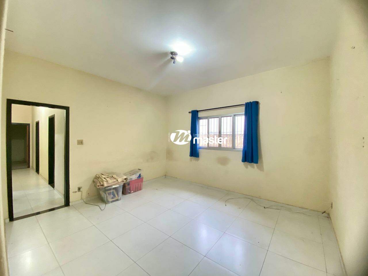 Casa à venda no Zona Central: Sala