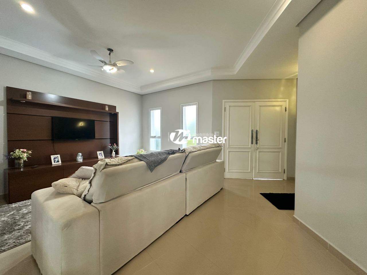 Casa à venda no Cidade Jardim: Sala de TV
