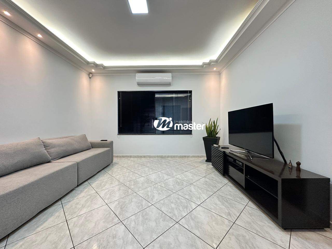 Casa à venda no Vila Alemã: Sala de TV