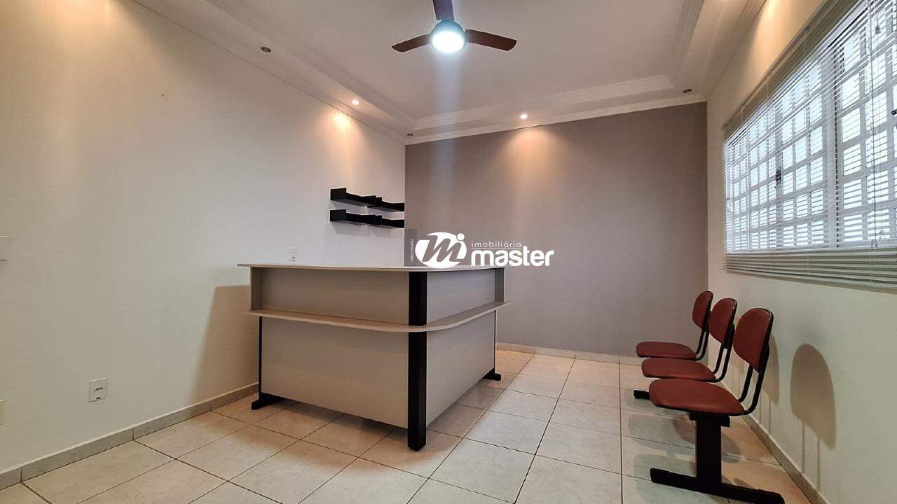 Casa comercial para aluguel no Santa Cruz: 