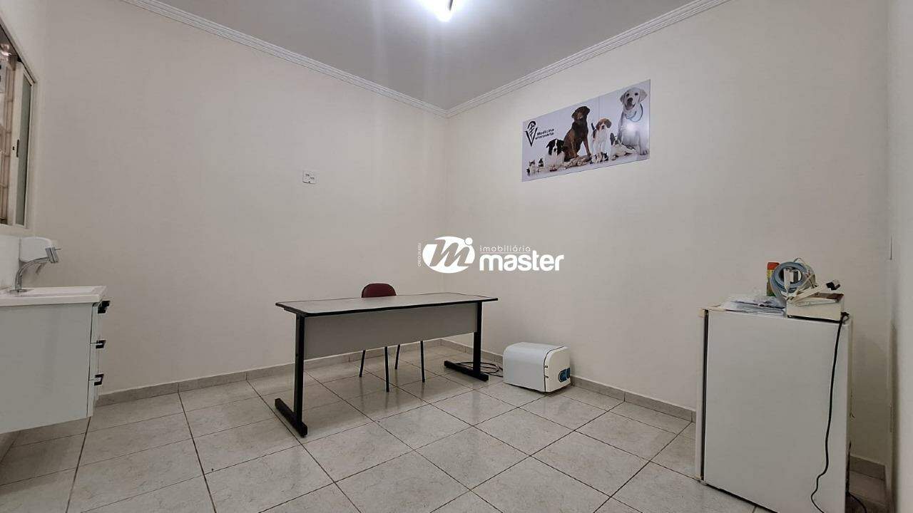 Casa comercial para aluguel no Santa Cruz: 