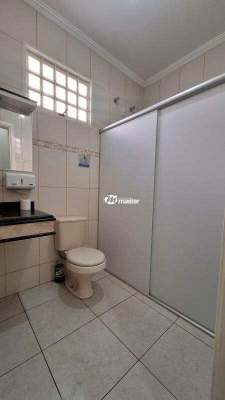 Casa comercial para aluguel no Santa Cruz: 