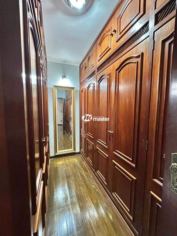 Casa à venda no Centro: 