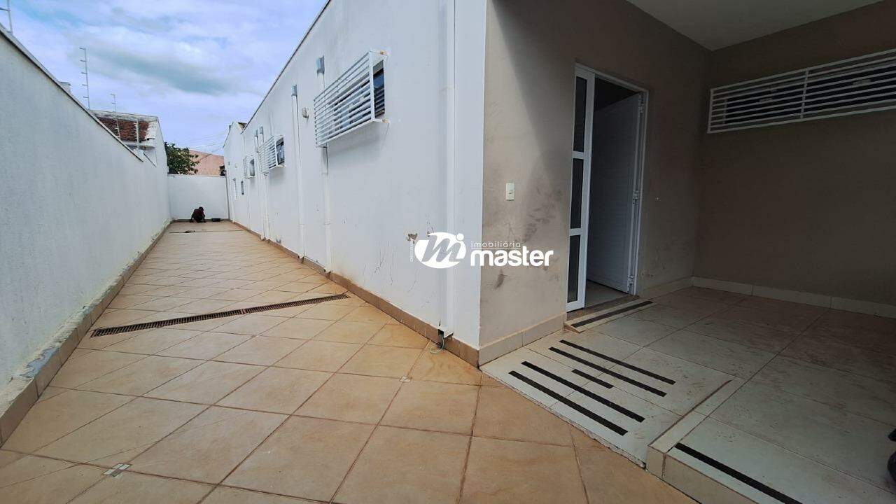 Casa comercial para aluguel no Zona Central: 