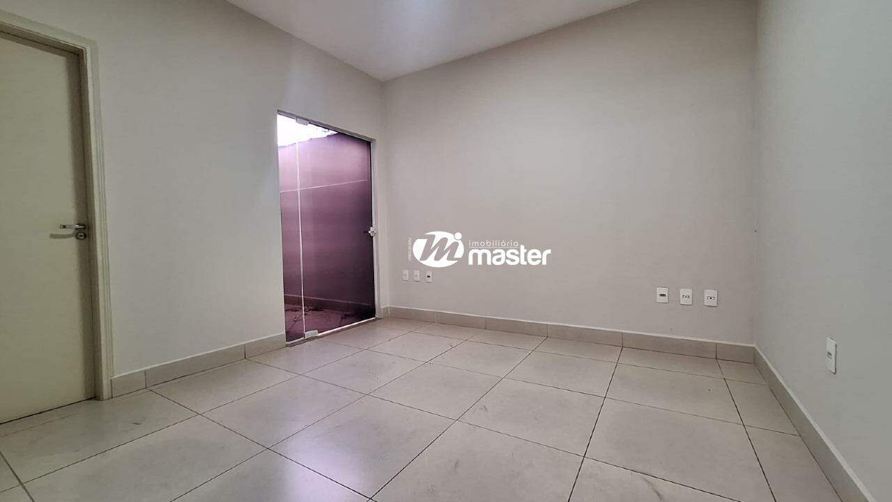 Casa comercial à venda no Zona Central: 