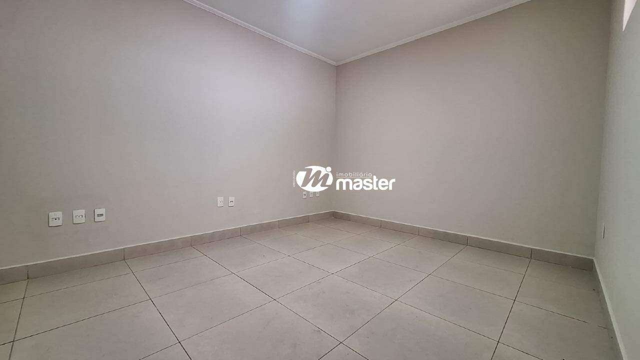 Casa comercial à venda no Zona Central: 