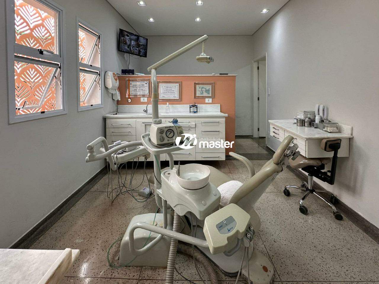 Casa comercial para aluguel no Centro: SALA 2