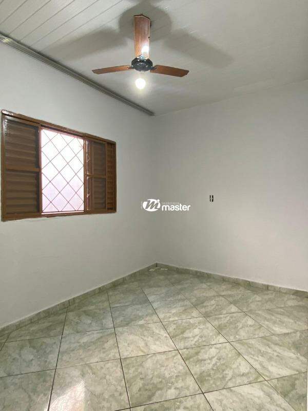 Casa para aluguel no Vila Cristina: 
