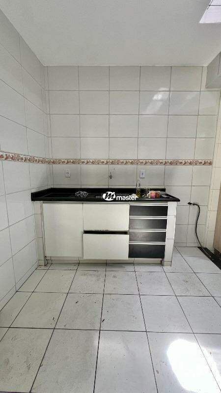 Casa à venda no Parque Residencial Brasília: Cozinha