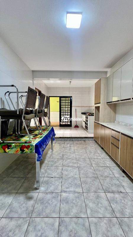 Casa à venda no Parque Residencial Brasília: Sala de jantar - Vista ll