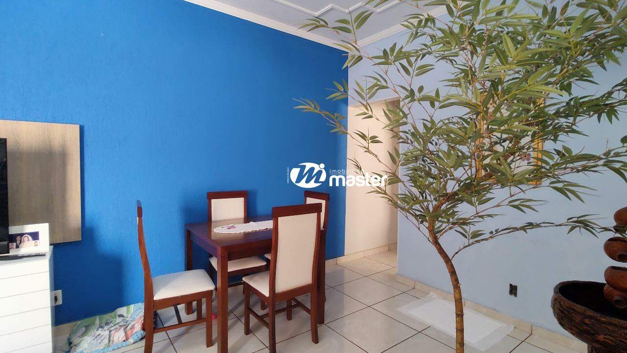 Casa à venda no Jardim Dona Regina Picelli: Sala de jantar