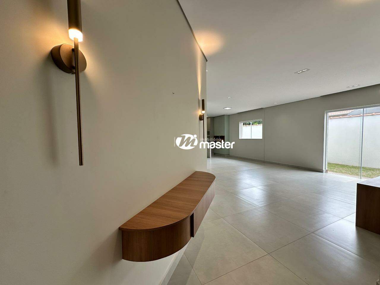 Casa em Condominio à venda no Residencial Florença: Hall de entrada