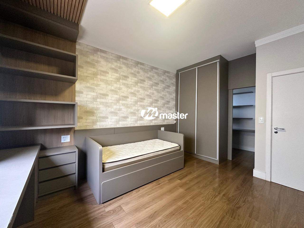 Casa em Condominio à venda no Jardim Conduta: Suite I