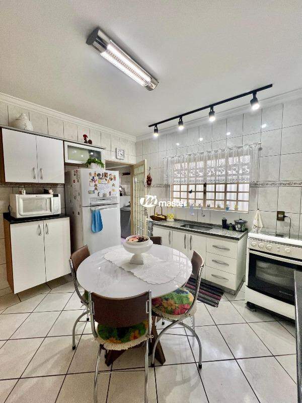Casa à venda no Jardim São Paulo: Cozinha - Vista l