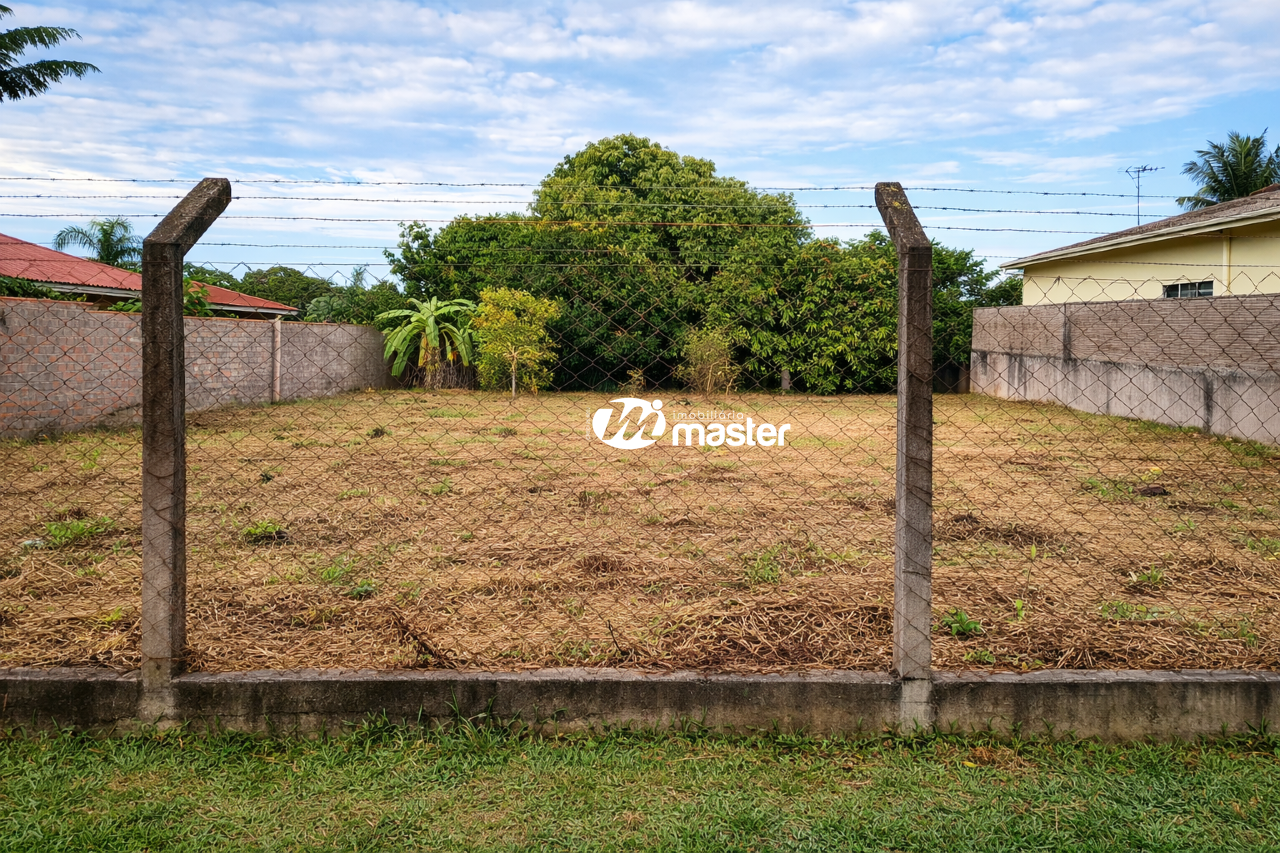 Terreno à venda no Núcleo Urbano Lageado Portal dos Nobres: 