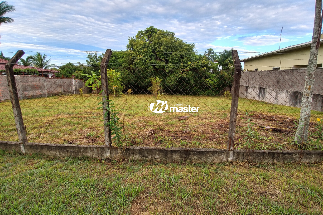 Terreno à venda no Núcleo Urbano Lageado Portal dos Nobres: 