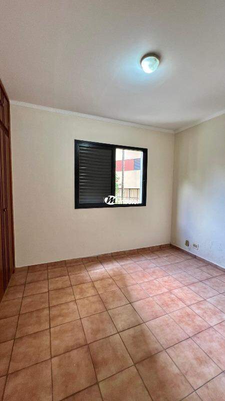 Apartamento para aluguel no Vila Santo Antônio: Dormitório l - Vista