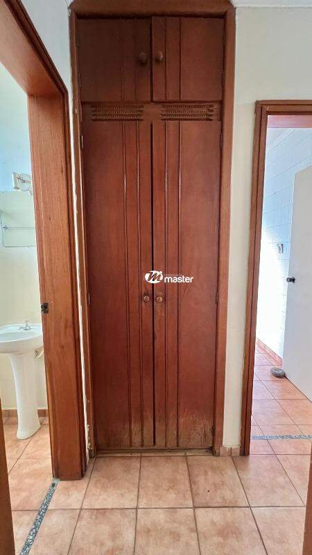 Apartamento para aluguel no Vila Santo Antônio: Armario Hall Circulação
