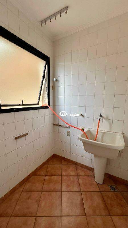 Apartamento para aluguel no Vila Santo Antônio: Área de Serviço