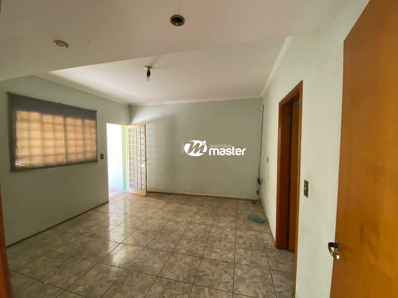 Casa para aluguel no Vila Operária: 