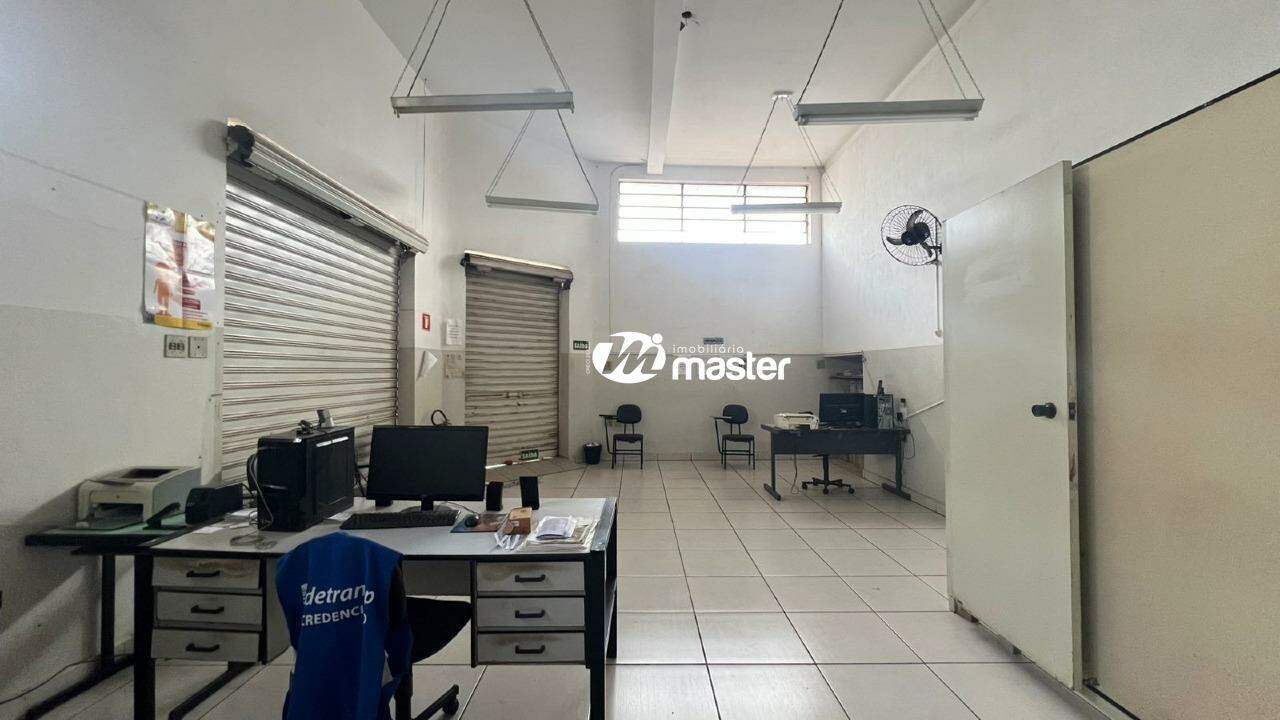 Prédio para aluguel no Zona Central: 
