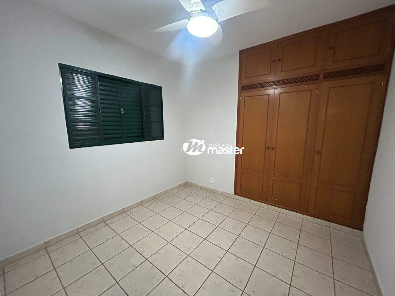 Casa para aluguel no Jardim Claret: 
