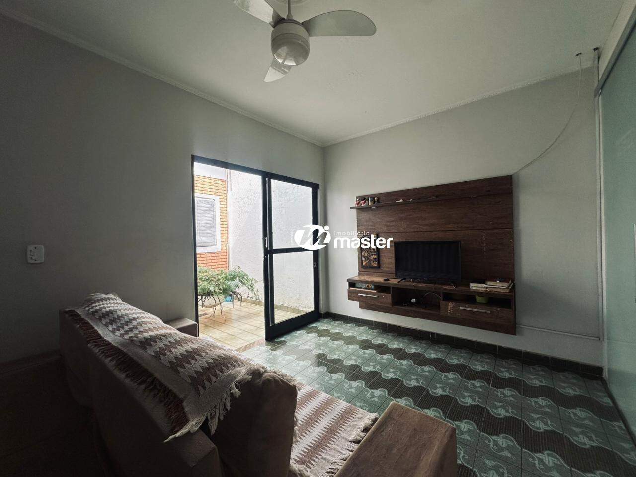 Casa à venda no Jardim Floridiana: sala de estar