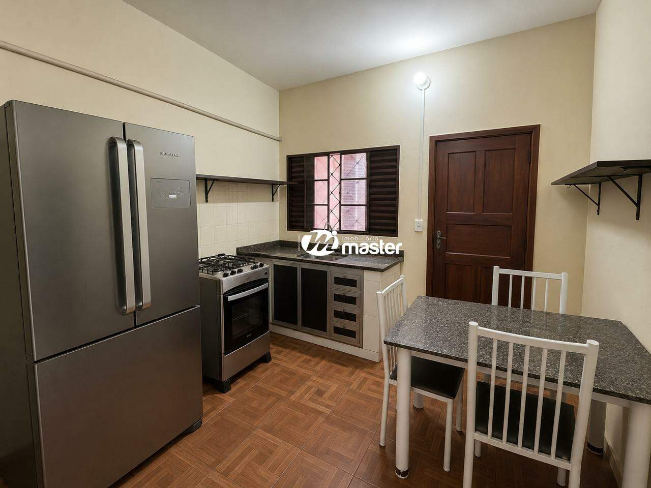 Casa à venda no Jardim Floridiana: cozinha inferior