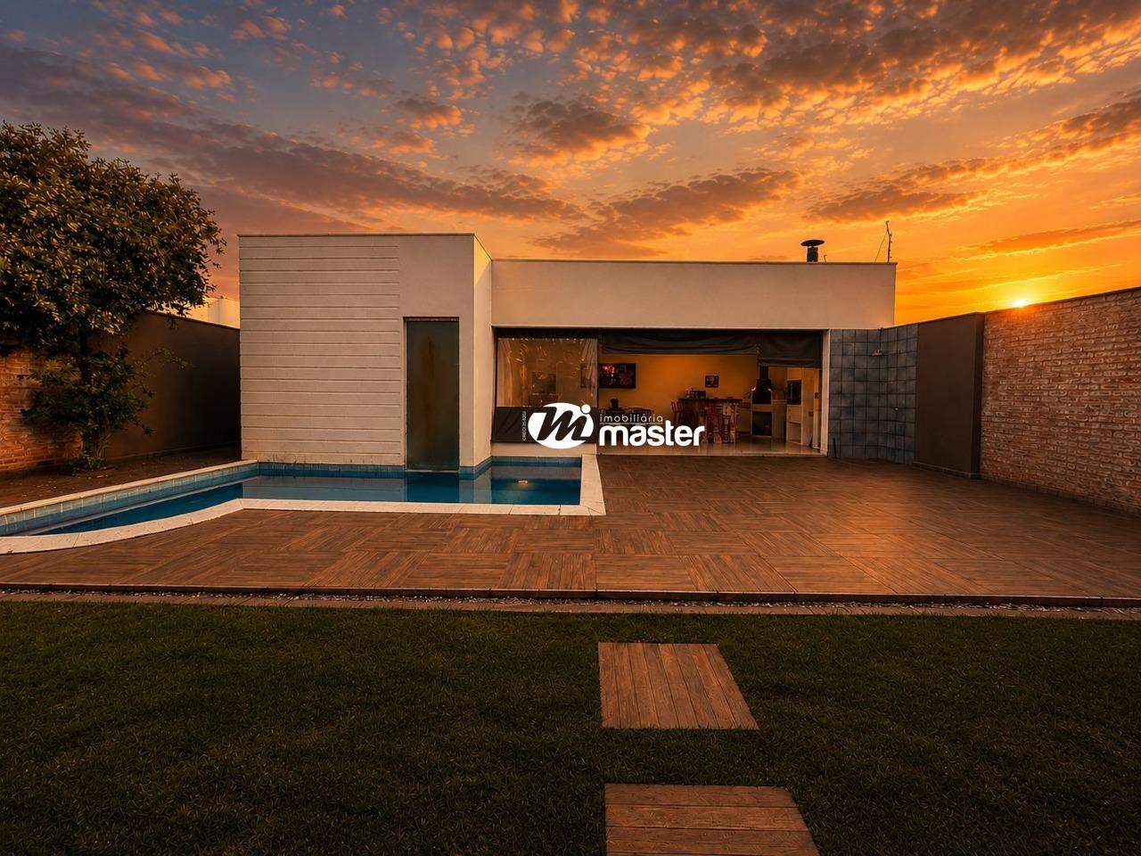 Casa em Condominio à venda no Jardim do Horto: 