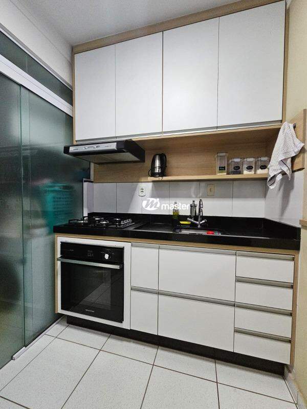 Apartamento à venda no Chácara Luza: 