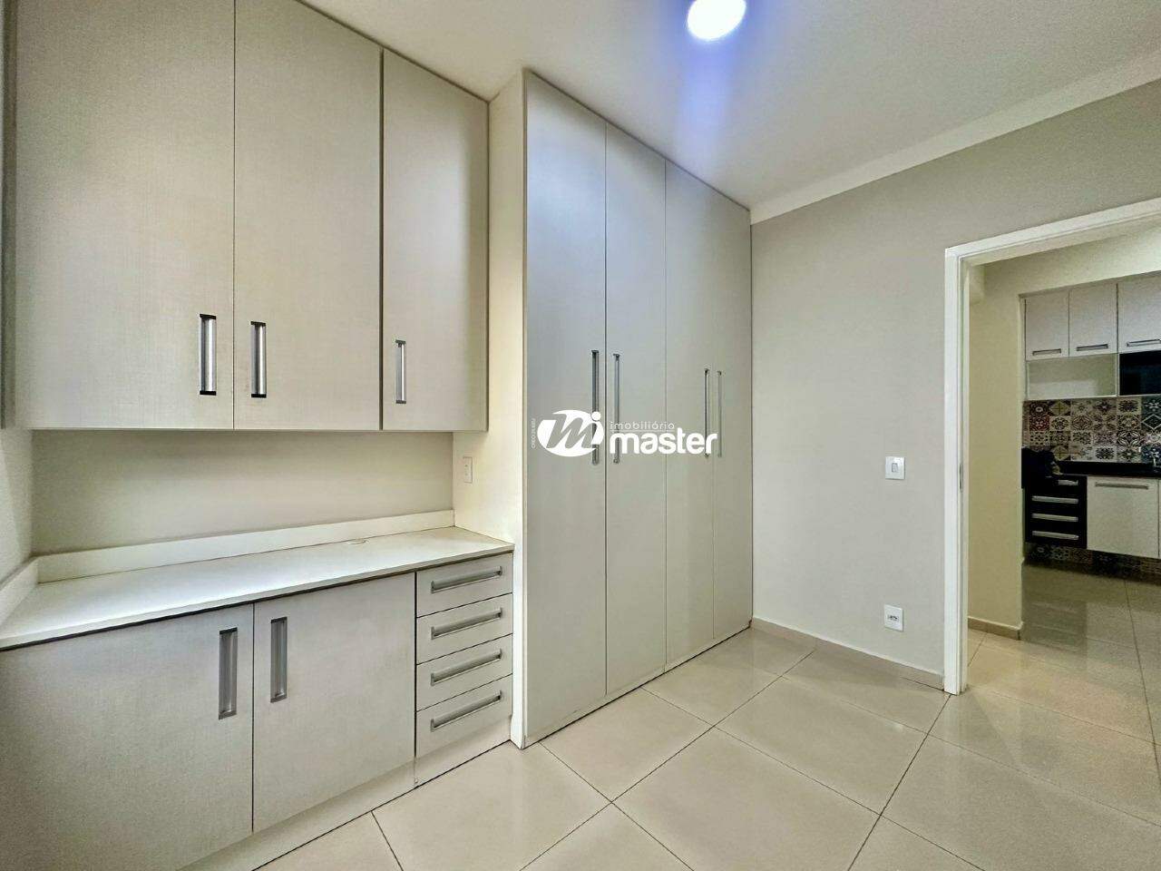 Apartamento para aluguel no Jardim do Horto: Dormitório 1