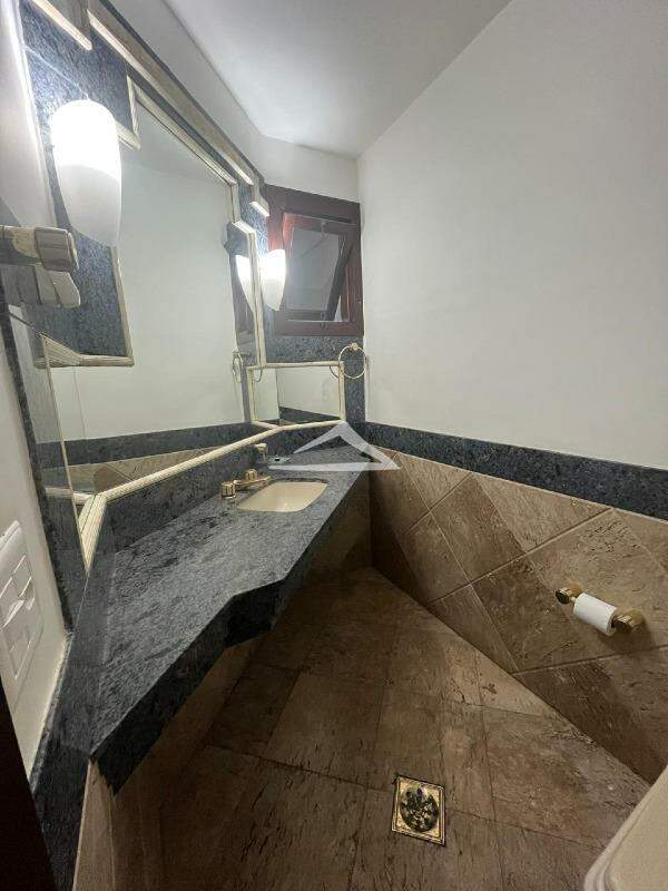 Casa à venda no CENTRO: 