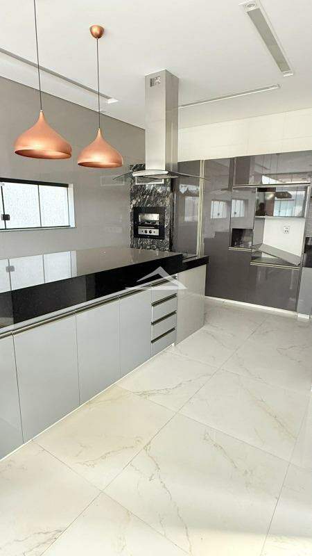 Casa para aluguel no CONDOMINIO BLUE GARDEM: COZINHA