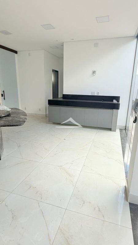 Casa para aluguel no CONDOMINIO BLUE GARDEM: COZINHA