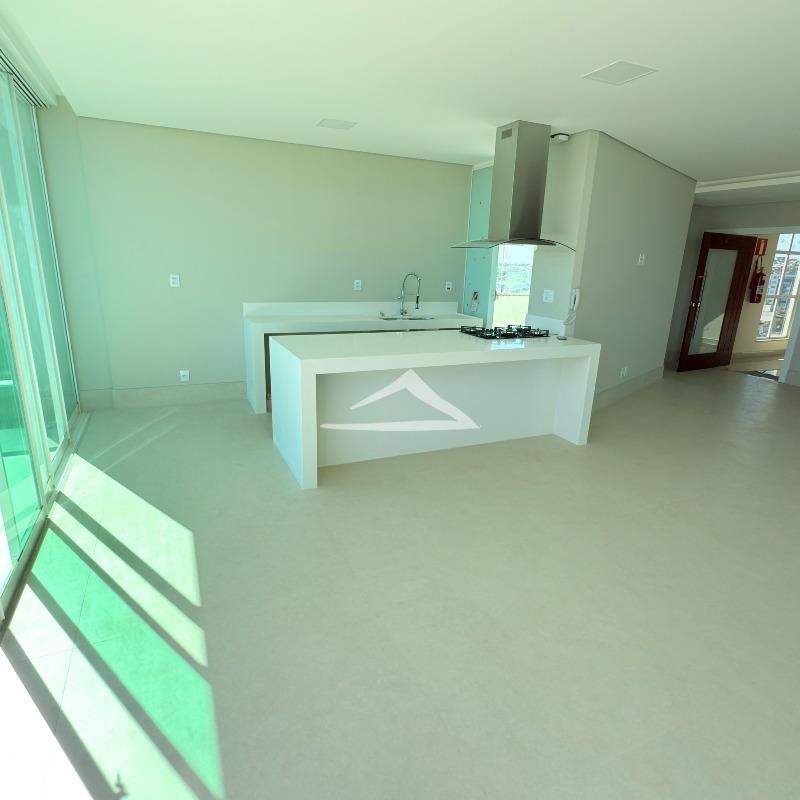 APTO COBERTURA à venda no CENTRO: 