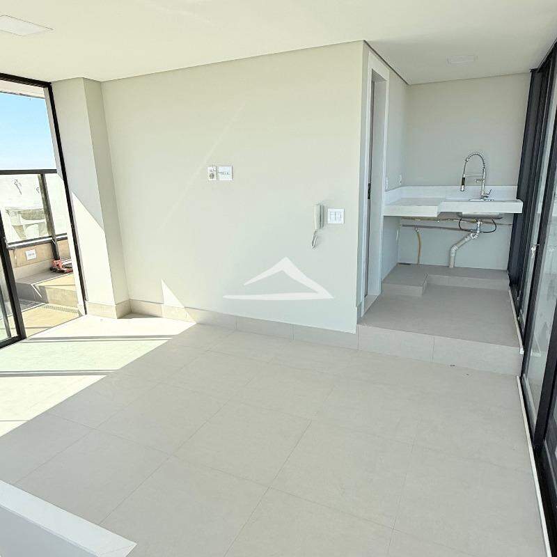 APTO COBERTURA à venda no CENTRO: 