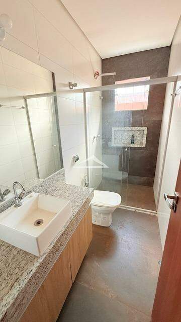 Apartamento para aluguel no Monte Carlo: 