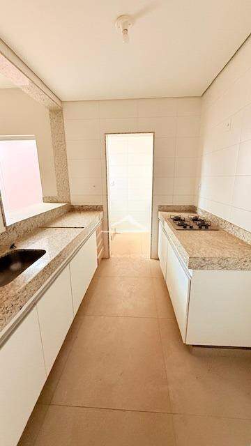 Apartamento para aluguel no Monte Carlo: 