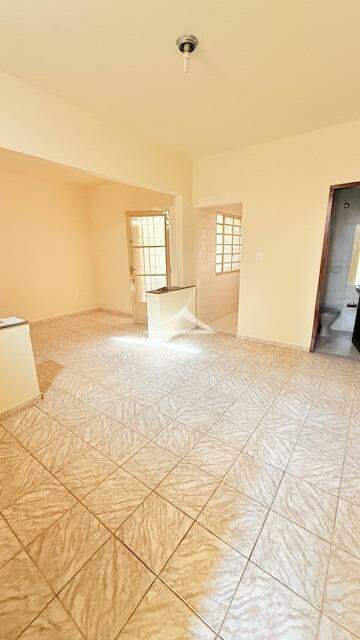 Casa para aluguel no SANTA MARIA: 