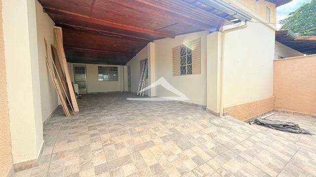 Casa para aluguel no SANTA MARIA: 