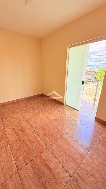 Casa para aluguel no São Cristóvão: 