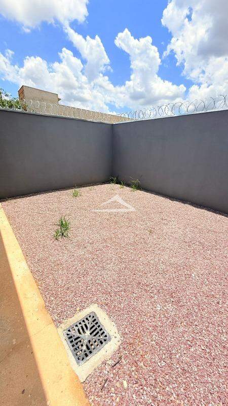 Casa para aluguel no ALVORADA II: 