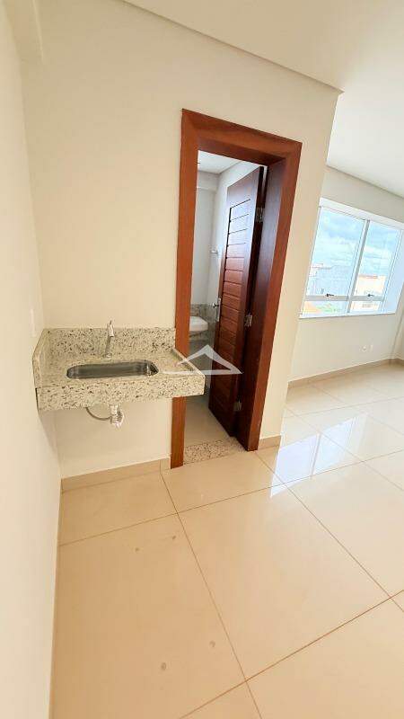 Sala para aluguel no Canaã: 