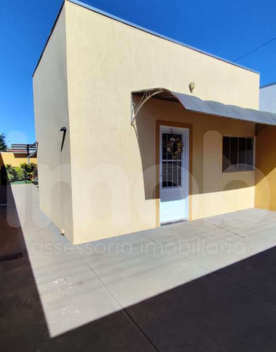 Casa Térrea à venda no Centro: 