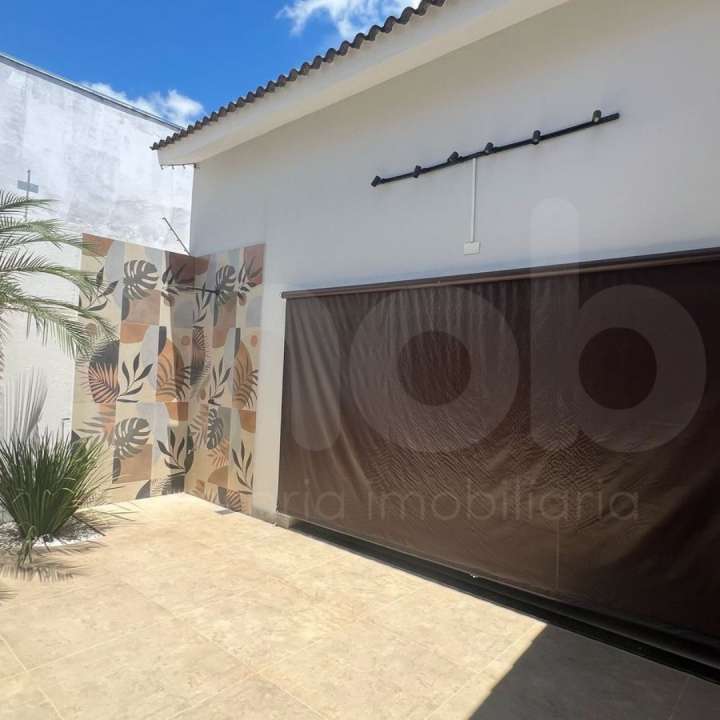 Casa Térrea à venda no Centro: 