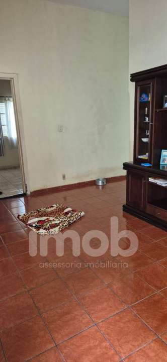 Casa Térrea à venda no Centro: 