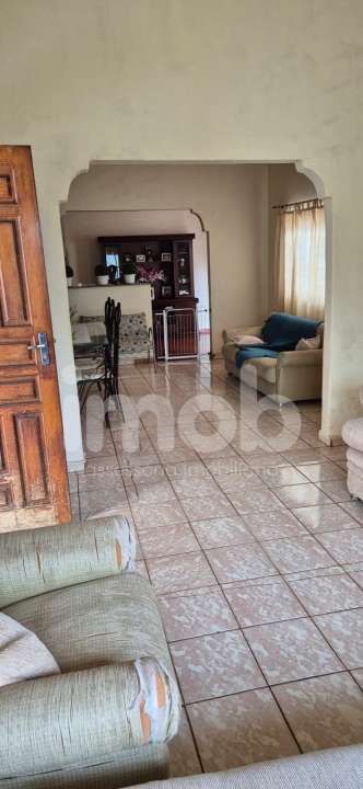 Casa Térrea à venda no Centro: 